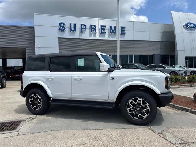 new 2025 Ford Bronco car, priced at $53,657