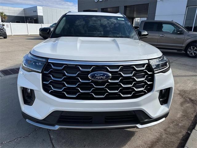 new 2025 Ford Explorer car, priced at $51,562