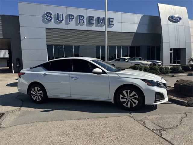 used 2023 Nissan Altima car, priced at $18,495