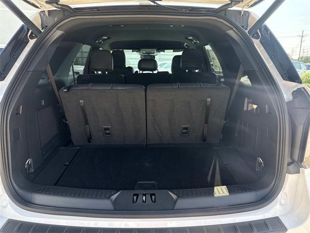 new 2025 Ford Explorer car, priced at $45,195