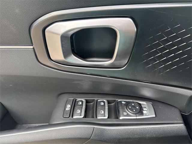 used 2024 Kia Sorento car, priced at $29,995