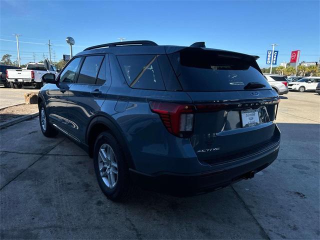 new 2025 Ford Explorer car, priced at $40,106