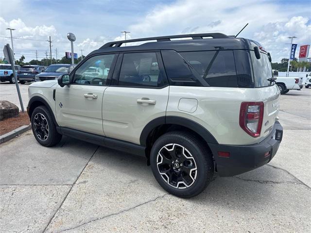 new 2025 Ford Bronco Sport car, priced at $37,445