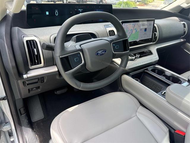 new 2025 Ford Expedition car, priced at $68,655