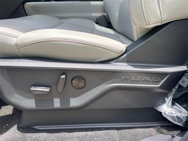 new 2025 Ford Expedition car, priced at $68,655