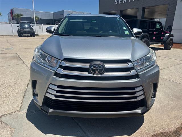 used 2018 Toyota Highlander car, priced at $23,995