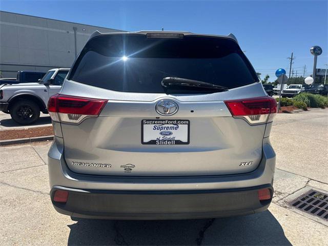 used 2018 Toyota Highlander car, priced at $23,995