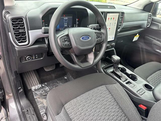 new 2025 Ford Ranger car, priced at $33,999