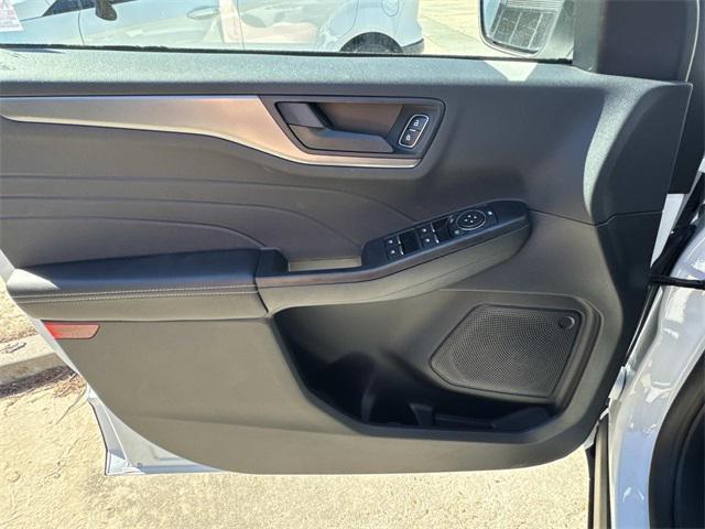 new 2026 Ford Escape car, priced at $30,685