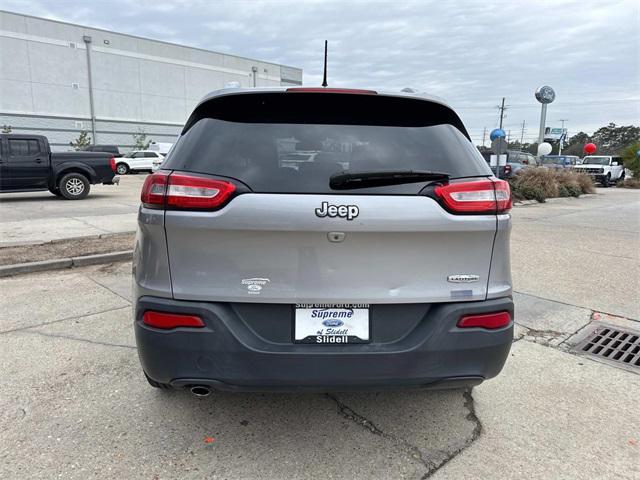 used 2018 Jeep Cherokee car, priced at $15,295