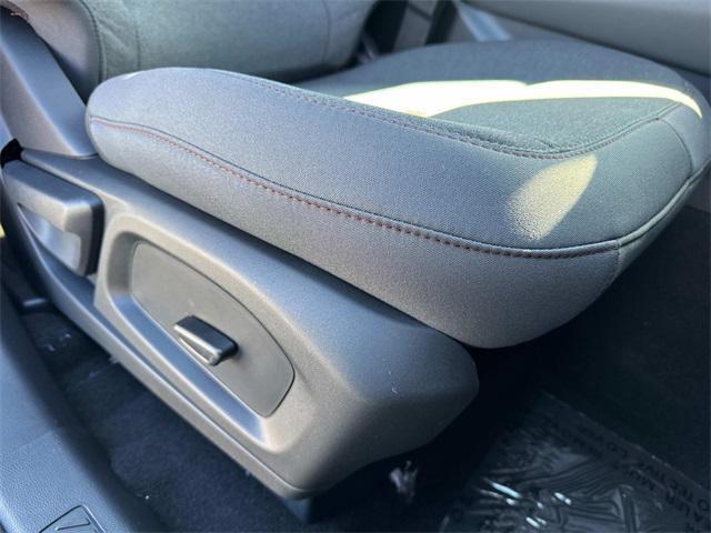 new 2025 Ford Explorer car, priced at $40,495