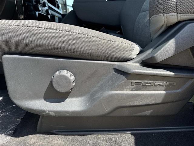 new 2025 Ford F-250 car, priced at $69,995