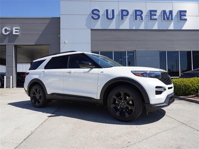 new 2024 Ford Explorer car, priced at $48,697