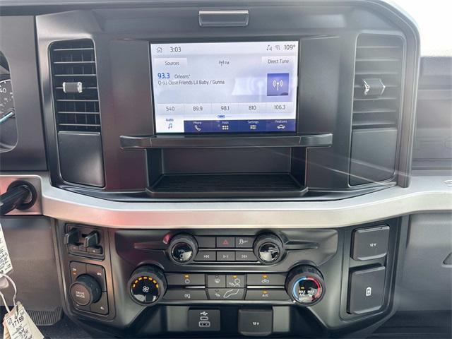 new 2025 Ford F-250 car, priced at $54,500