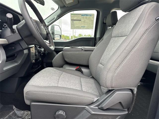 new 2025 Ford F-250 car, priced at $69,455
