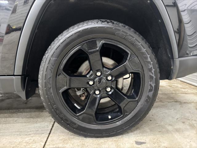 used 2020 Jeep Grand Cherokee car, priced at $21,295