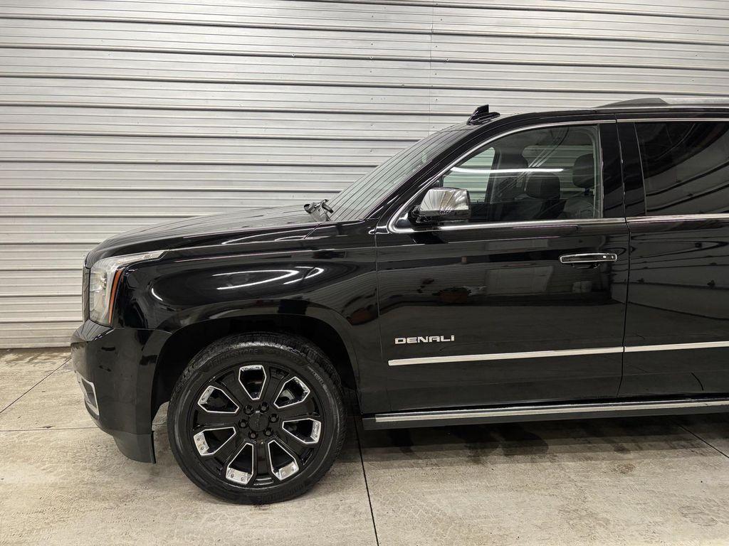 used 2019 GMC Yukon car, priced at $38,995