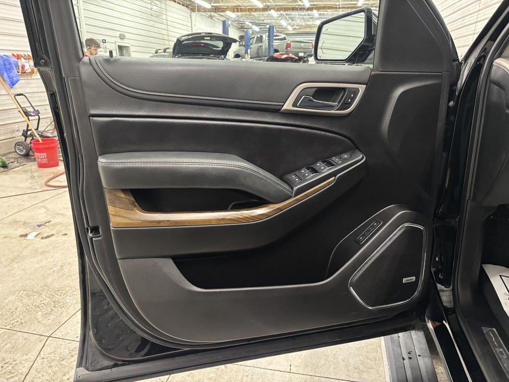 used 2019 GMC Yukon car, priced at $38,995