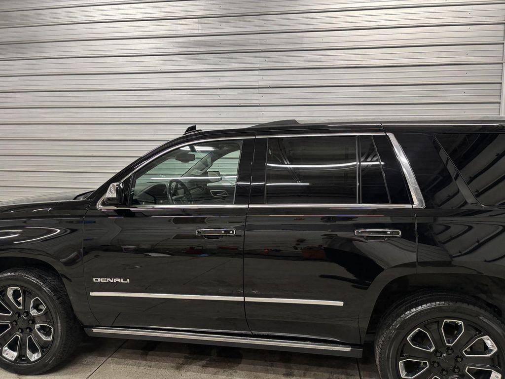 used 2019 GMC Yukon car, priced at $38,995