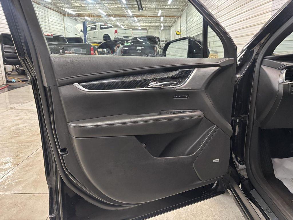 used 2020 Cadillac XT6 car, priced at $25,495