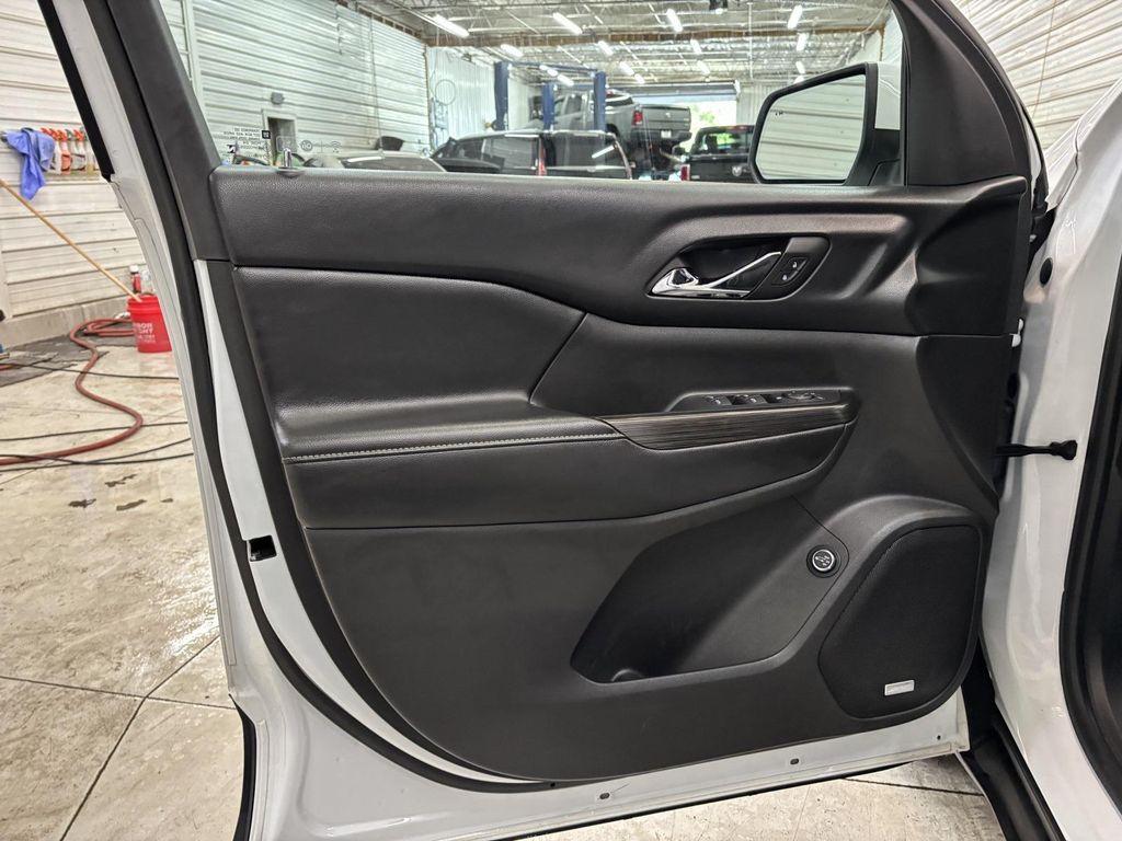 used 2017 GMC Acadia car, priced at $13,995