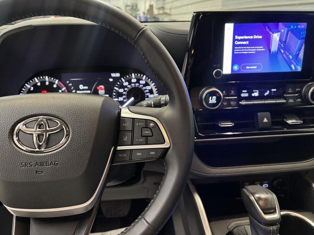 used 2023 Toyota Highlander car, priced at $31,495