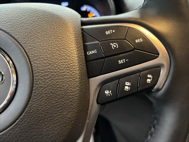 used 2021 Jeep Grand Cherokee car, priced at $31,795