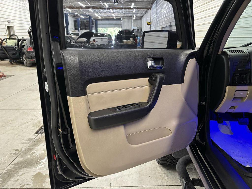used 2007 Hummer H3 car, priced at $6,995