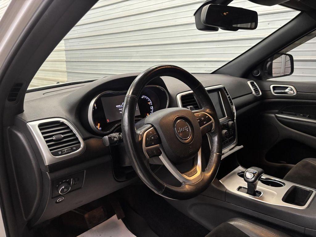 used 2015 Jeep Grand Cherokee car, priced at $13,695