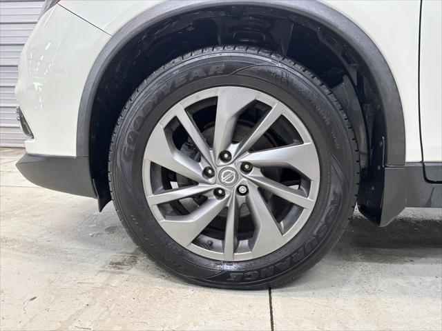 used 2016 Nissan Rogue car, priced at $14,995