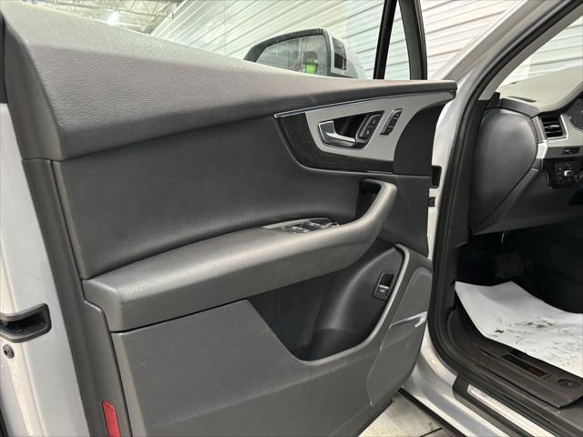 used 2019 Audi Q7 car, priced at $23,495