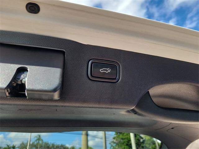 used 2020 Kia Sorento car, priced at $15,773