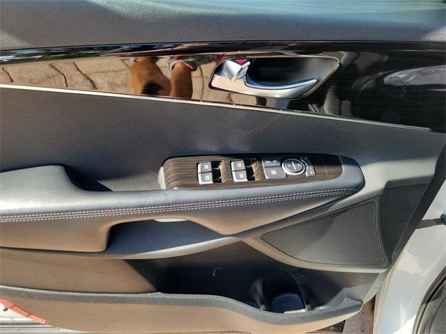 used 2020 Kia Sorento car, priced at $15,773