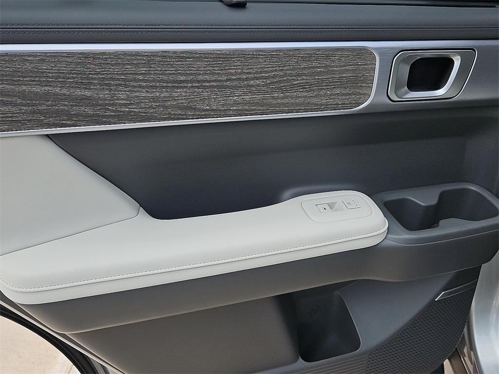 new 2025 Hyundai SANTA FE HEV car, priced at $45,180