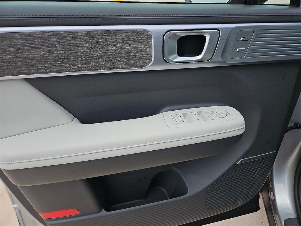 new 2025 Hyundai SANTA FE HEV car, priced at $45,180