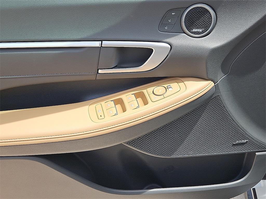 new 2025 Hyundai Sonata Hybrid car, priced at $38,475