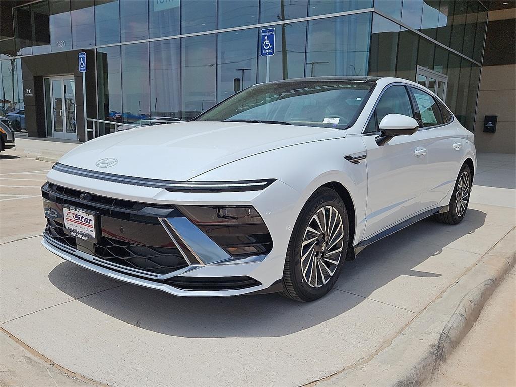 new 2025 Hyundai Sonata Hybrid car, priced at $38,475