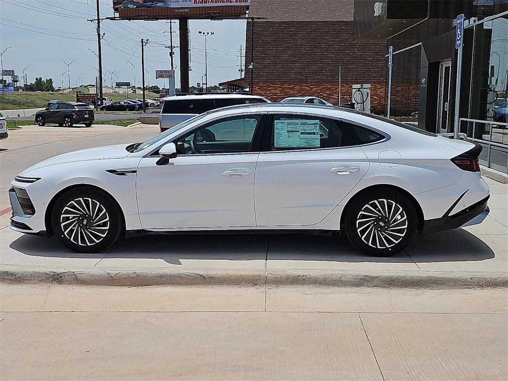 new 2025 Hyundai Sonata Hybrid car, priced at $38,475