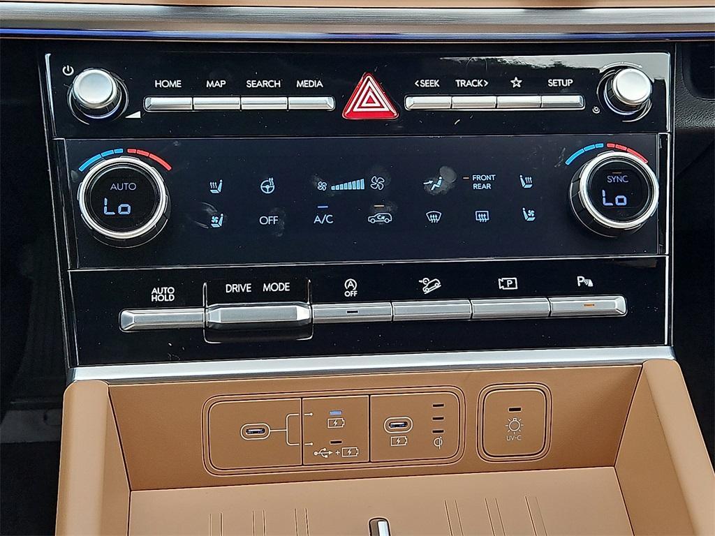 new 2025 Hyundai Santa Fe car, priced at $43,015