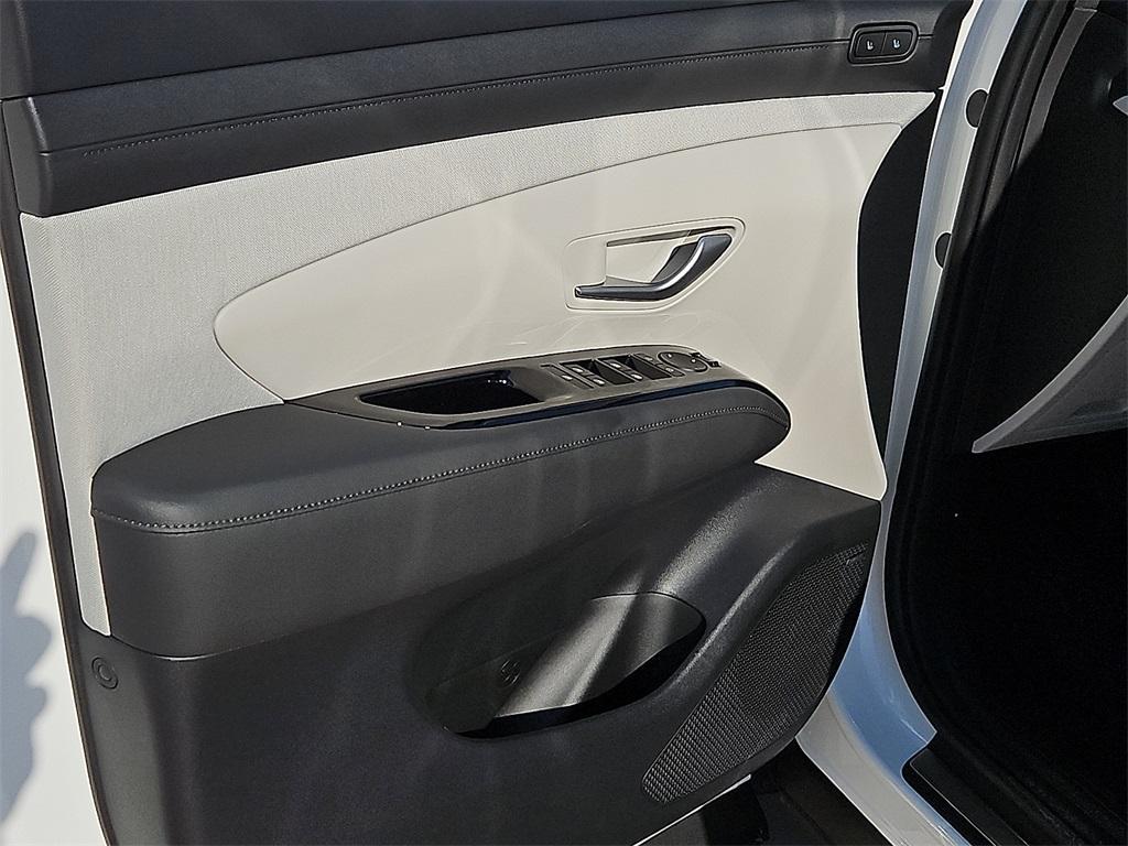 new 2026 Hyundai Tucson car, priced at $39,685