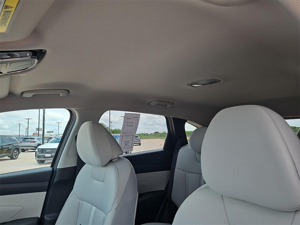 new 2025 Hyundai Tucson car, priced at $30,930