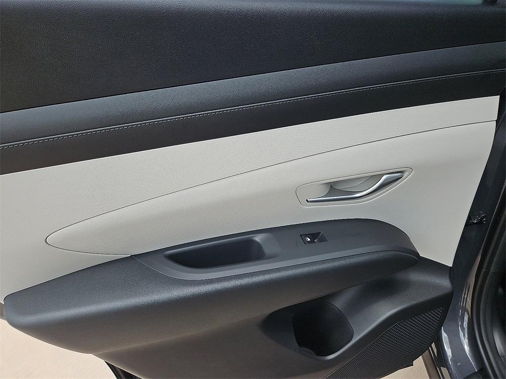 new 2025 Hyundai Tucson car, priced at $30,930