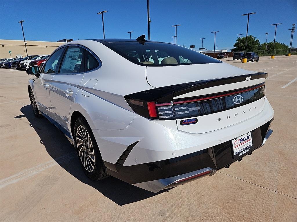 new 2025 Hyundai Sonata Hybrid car, priced at $38,450