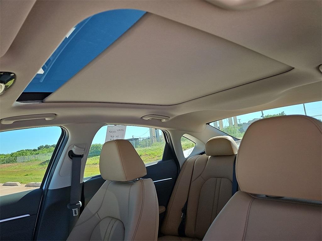 new 2025 Hyundai Sonata Hybrid car, priced at $38,450