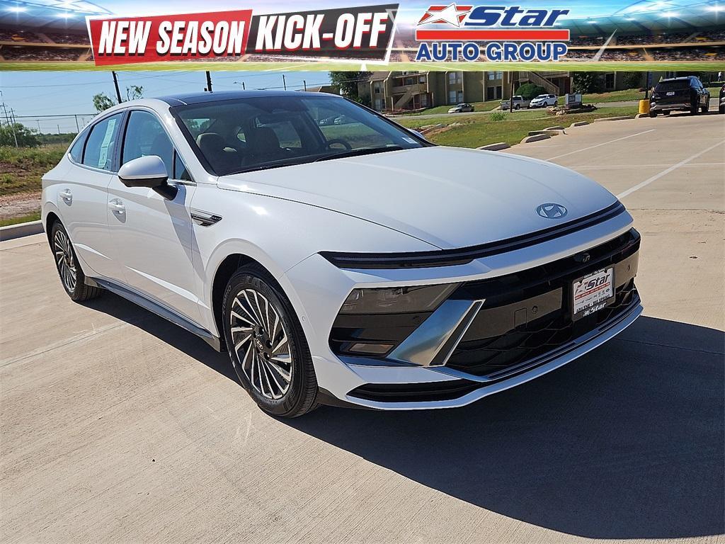 new 2025 Hyundai Sonata Hybrid car, priced at $37,276
