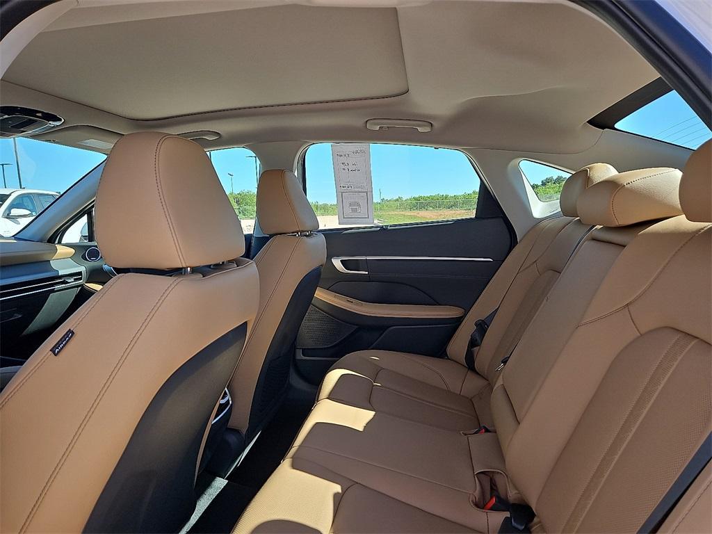 new 2025 Hyundai Sonata Hybrid car, priced at $38,450