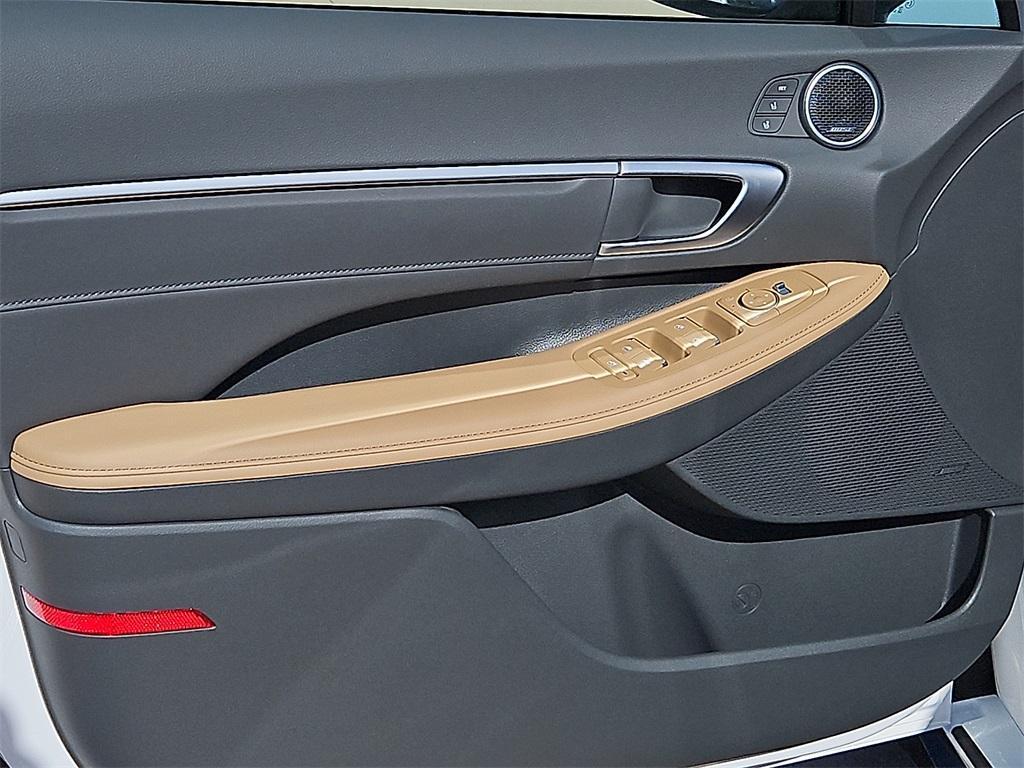 new 2025 Hyundai Sonata Hybrid car, priced at $38,450