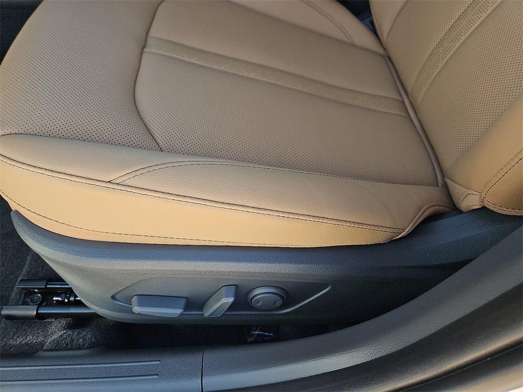 new 2025 Hyundai Sonata Hybrid car, priced at $38,450