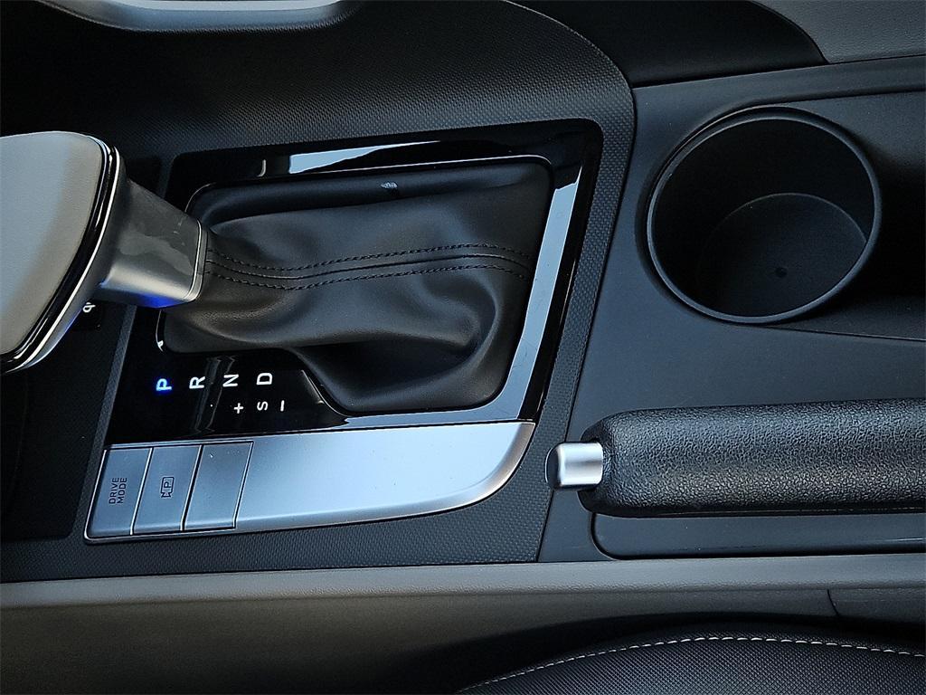 new 2025 Hyundai Elantra car, priced at $24,370