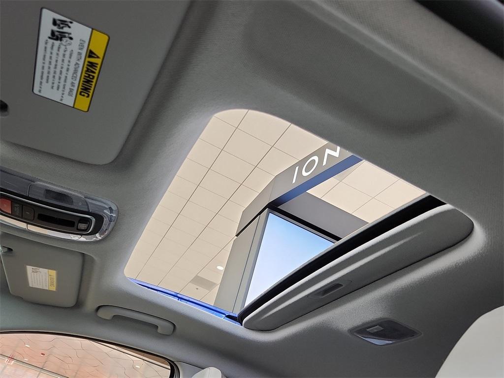 new 2025 Hyundai Elantra car, priced at $27,185